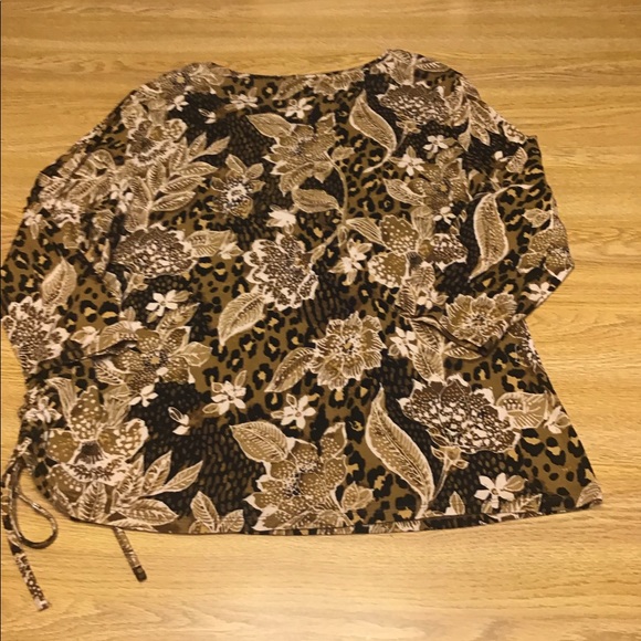 Ruby Road top size L draw string brown floral pattern nice Holiday shirt 🥀 - Picture 11 of 12